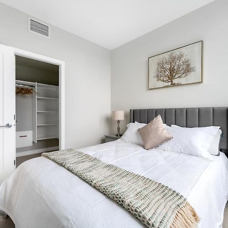 Modern Comfort At Ubc: 1Br Condo Near Campus Vancouver Exterior foto
