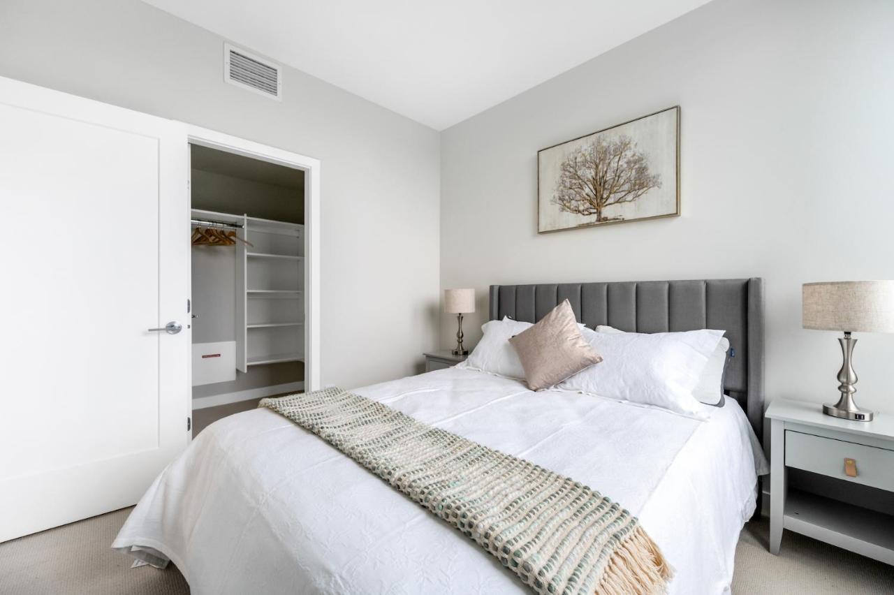 Modern Comfort At Ubc: 1Br Condo Near Campus Vancouver Exterior foto