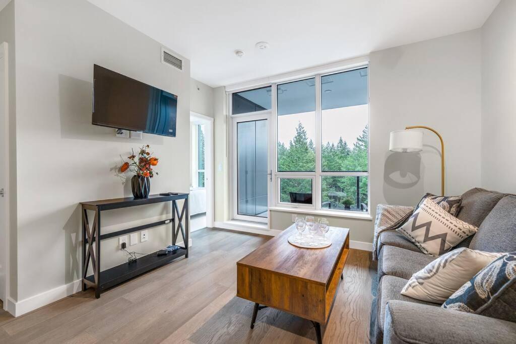Modern Comfort At Ubc: 1Br Condo Near Campus Vancouver Exterior foto
